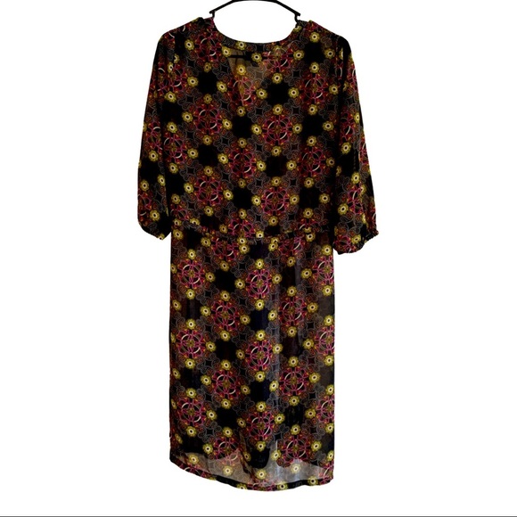 ⚜️✨Mossimo  colorful Pattern Dress✨⚜️ Size M - Picture 3 of 3